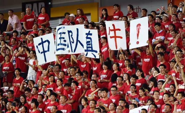 究竟他们二人之间会产生怎样奇妙的化学反应？两人与远方的楼阁又有什么关系？电影将在9月12日中秋档期正式和观众见面
